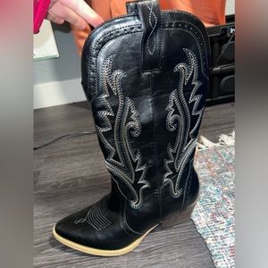 Black, cowboy boot - women’s